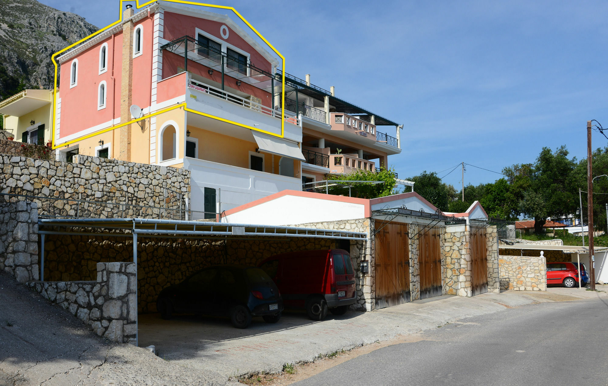 Sarakinos Apartments Mparmpati Eksteriør billede